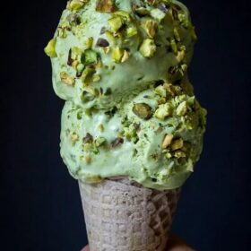 Pistachio ice cream-iTrade