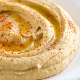 How-to-Make-Homemade-Hummus-With-Chickpeas-iTrade